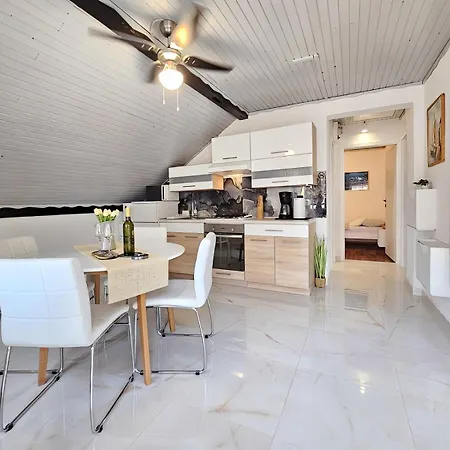 Apartment Marijana *